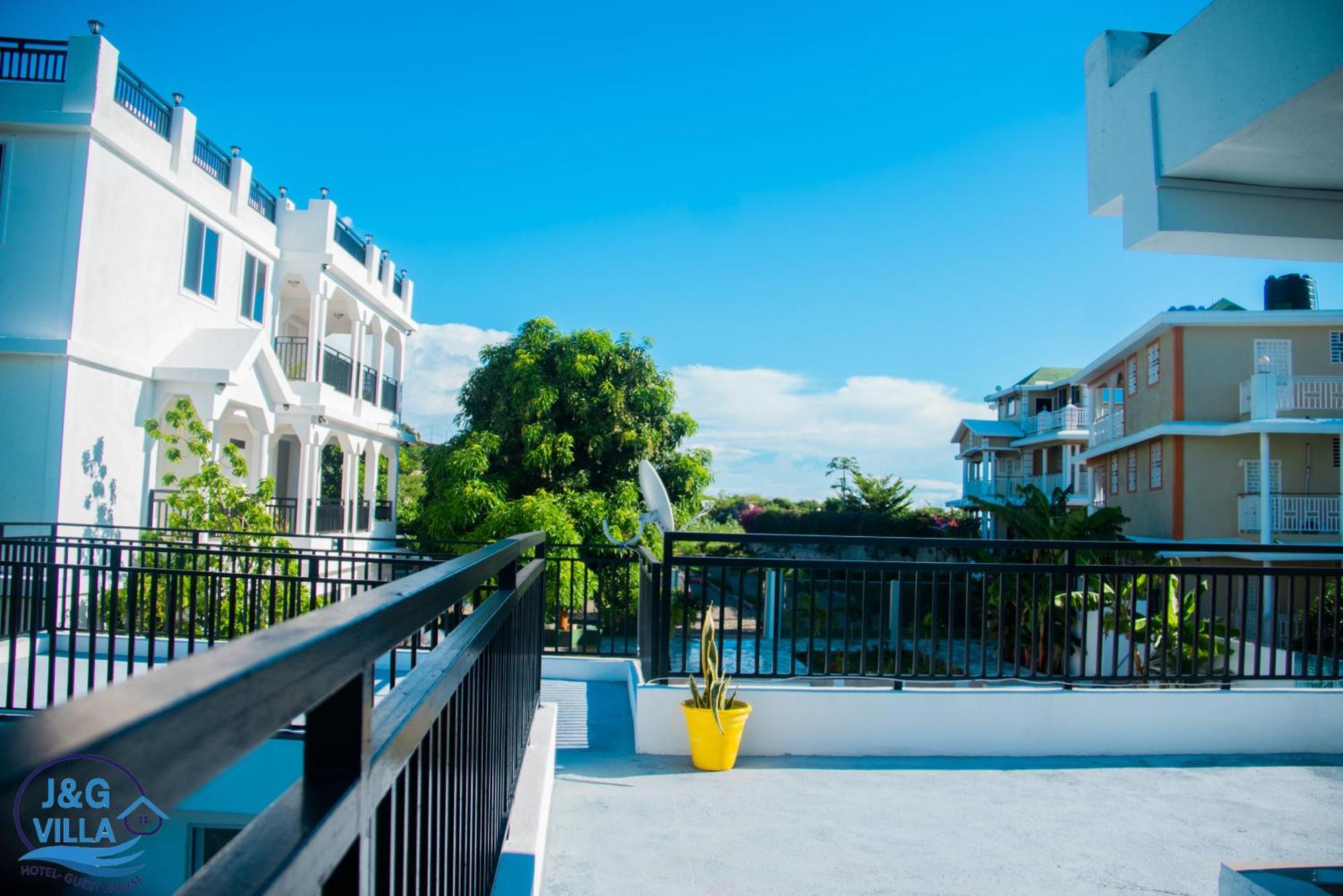 J&G Villa Hotel Cap-Haitien Exterior photo